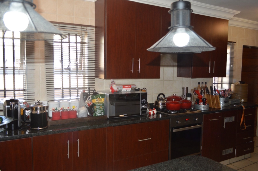 3 Bedroom Property for Sale in Wilkoppies North West